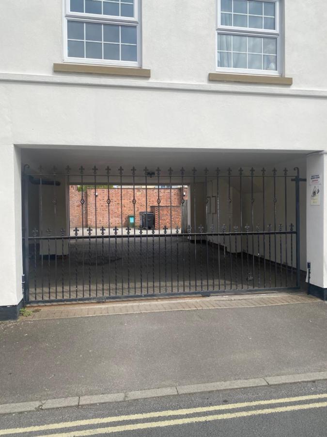 York City Centre, Recently Renovated 2 Bedroom Flat Kültér fotó